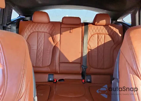 2022 BMW X6 xDrive40I z USA, uszkodzony, nr VIN 5UXCY6C01N9N32024